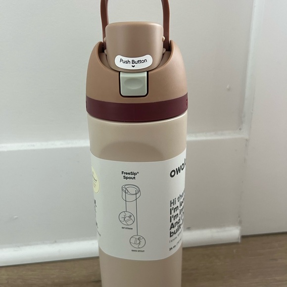 Owala FreeSip 24oz- Limited Edition with Hearth & Hand in color Butterscotch - Picture 4 of 5